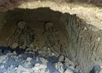 کشف قبری عجیب با 2 اسکلت در روستای درونه بردسکن، میراث فرهنگی: اجساد احتمالا به صورت مومیایی دفن شده اند
