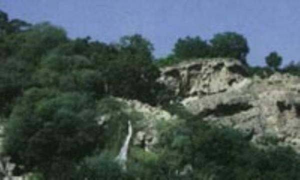 آبشار هزار ساله نیاسر