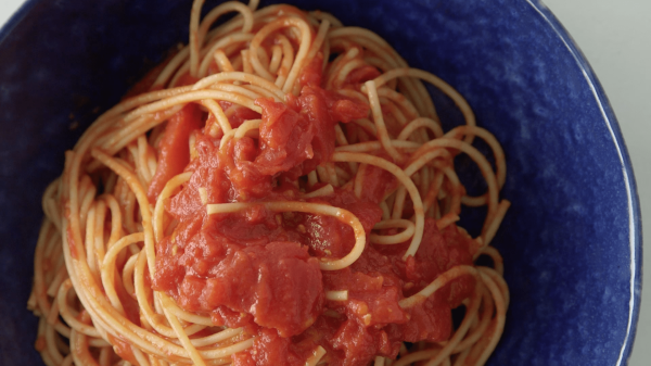 طرز تهیه سس اسپاگتی بدون گوشت