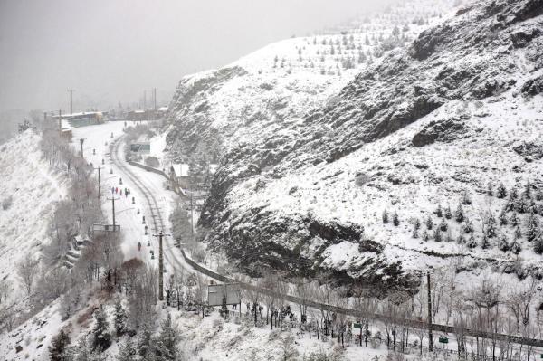 امروز در کدام منطقه ها تهران برف می بارد؟